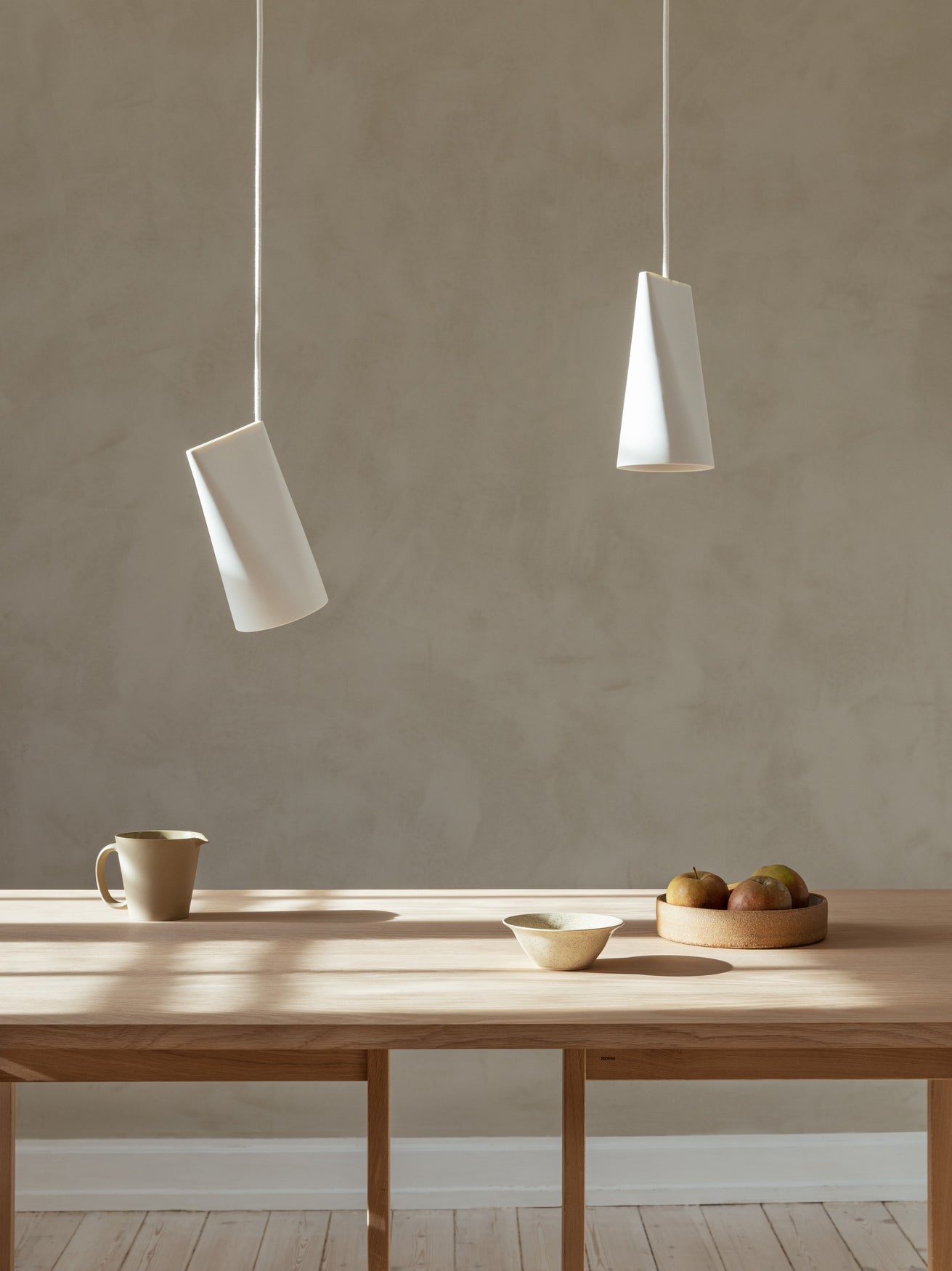 MOEBE CERAMIC PENDANT WHITE (NARROW/WIDE) – Fussy People