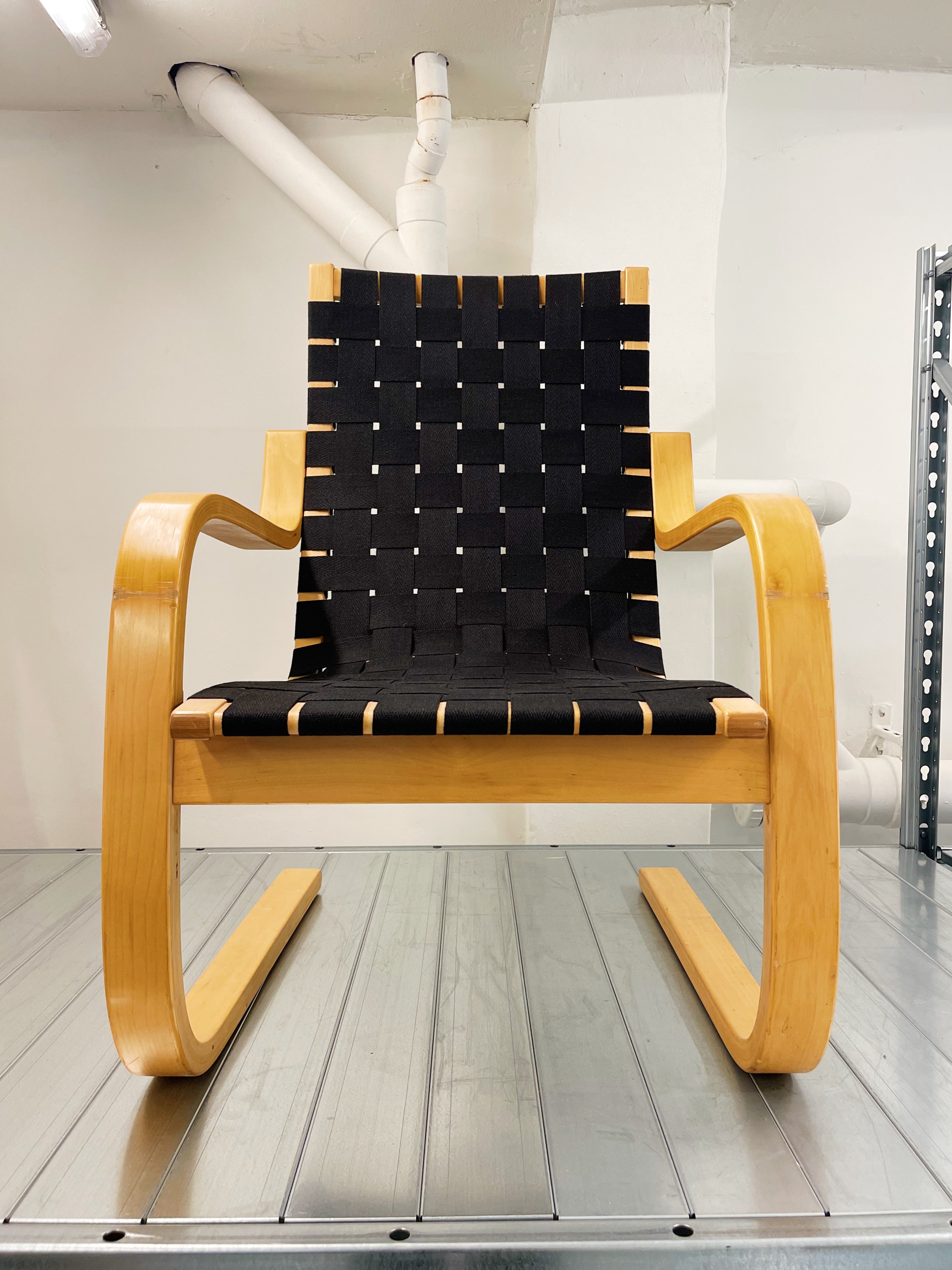VINTAGE 406 CHAIR BY ALVAR AALTO FOR ARTEK (BLACK) – Fussy People