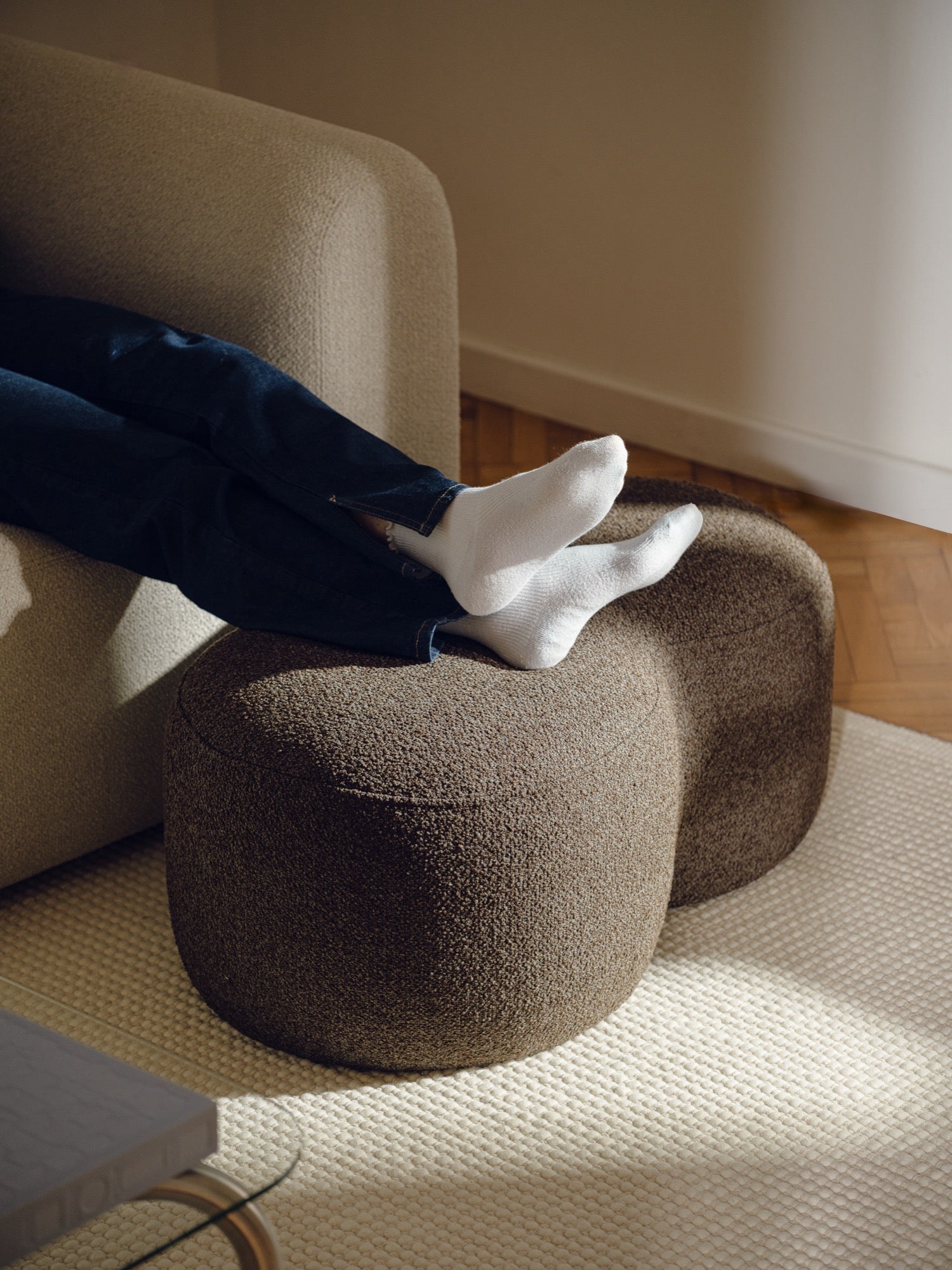 FussyPeople-ContemporaryDesign-Nooma-UmboPouf-ChocolateBrown-4
