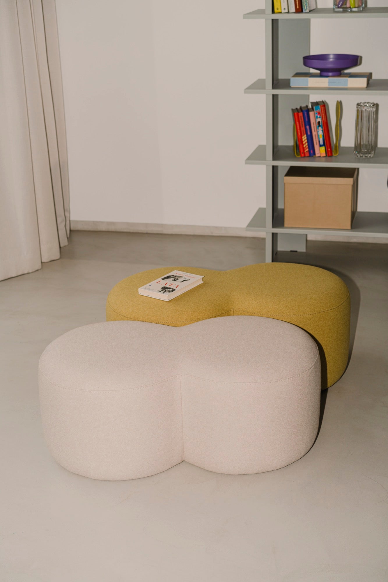 FussyPeople_ContemporayDesign_UmboPouf_YellowPear_CloudBeige_Nooma_1