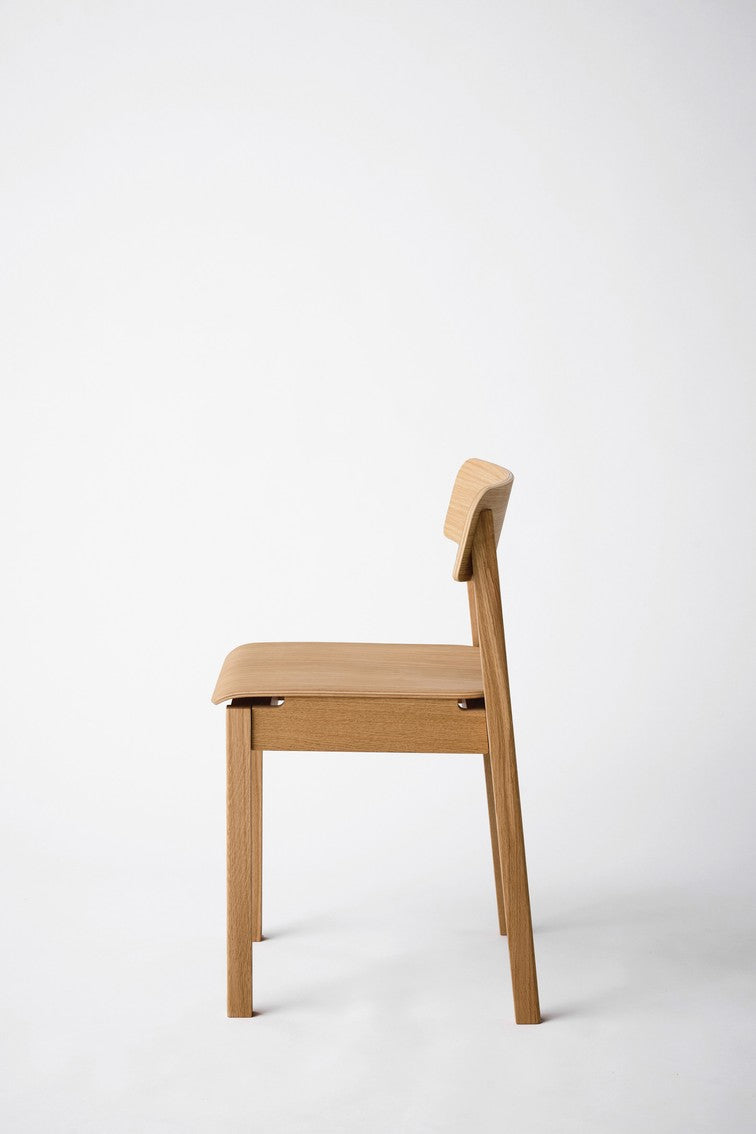 EVERYDAY CHAIR (OAK) – Fussy People