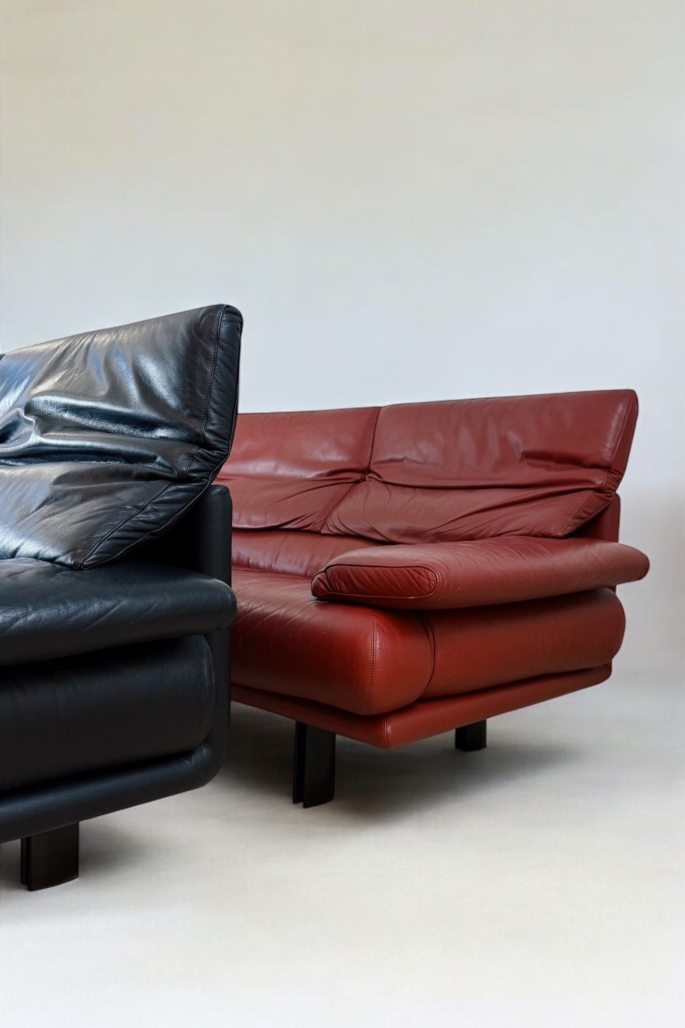 VINTAGE ALANDA SOFA BY PAOLO PIVA FOR B&B ITALIA IN MAROON RED
