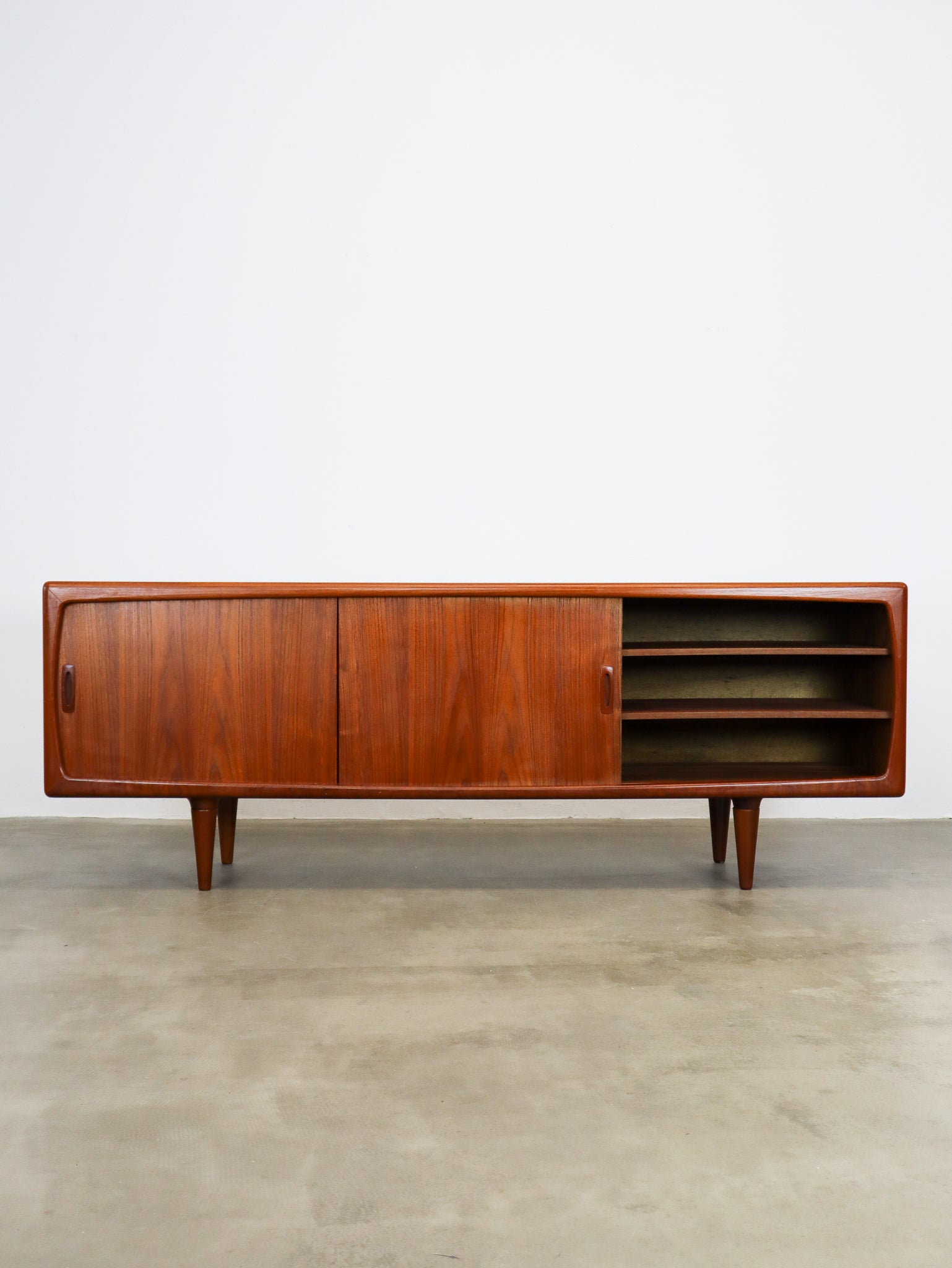 VINTAGE MID CENTURY HP HANSEN SIDEBOARD (220CM) – Fussy People